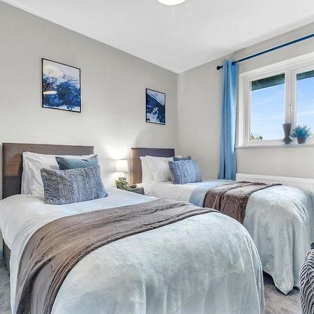 Mk 2-Bedroom Contractor'S Gem, 5 Beds, Sleeps 6, Free Parking Milton Keynes Luaran gambar