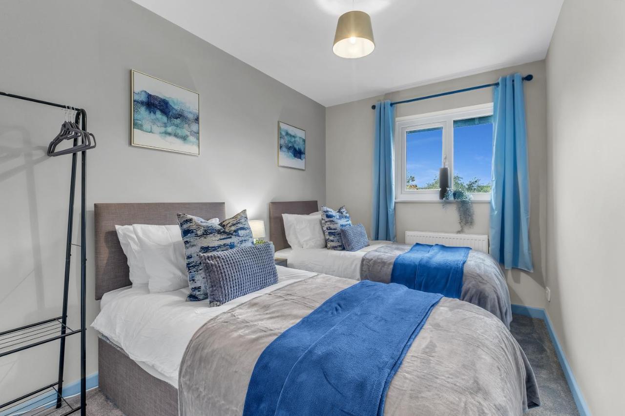 Mk 2-Bedroom Contractor'S Gem, 5 Beds, Sleeps 6, Free Parking Milton Keynes Luaran gambar