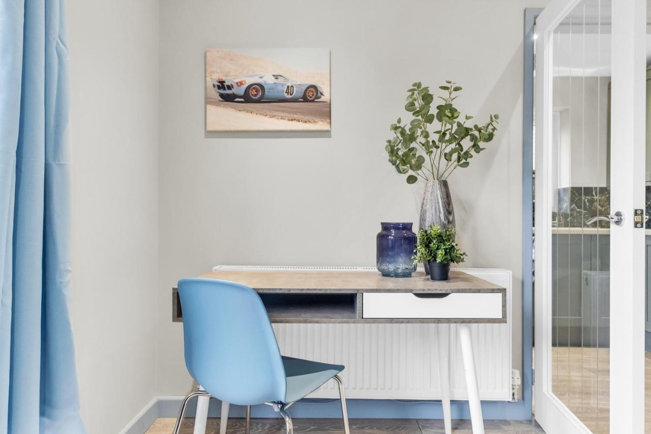 Mk 2-Bedroom Contractor'S Gem, 5 Beds, Sleeps 6, Free Parking Milton Keynes Luaran gambar