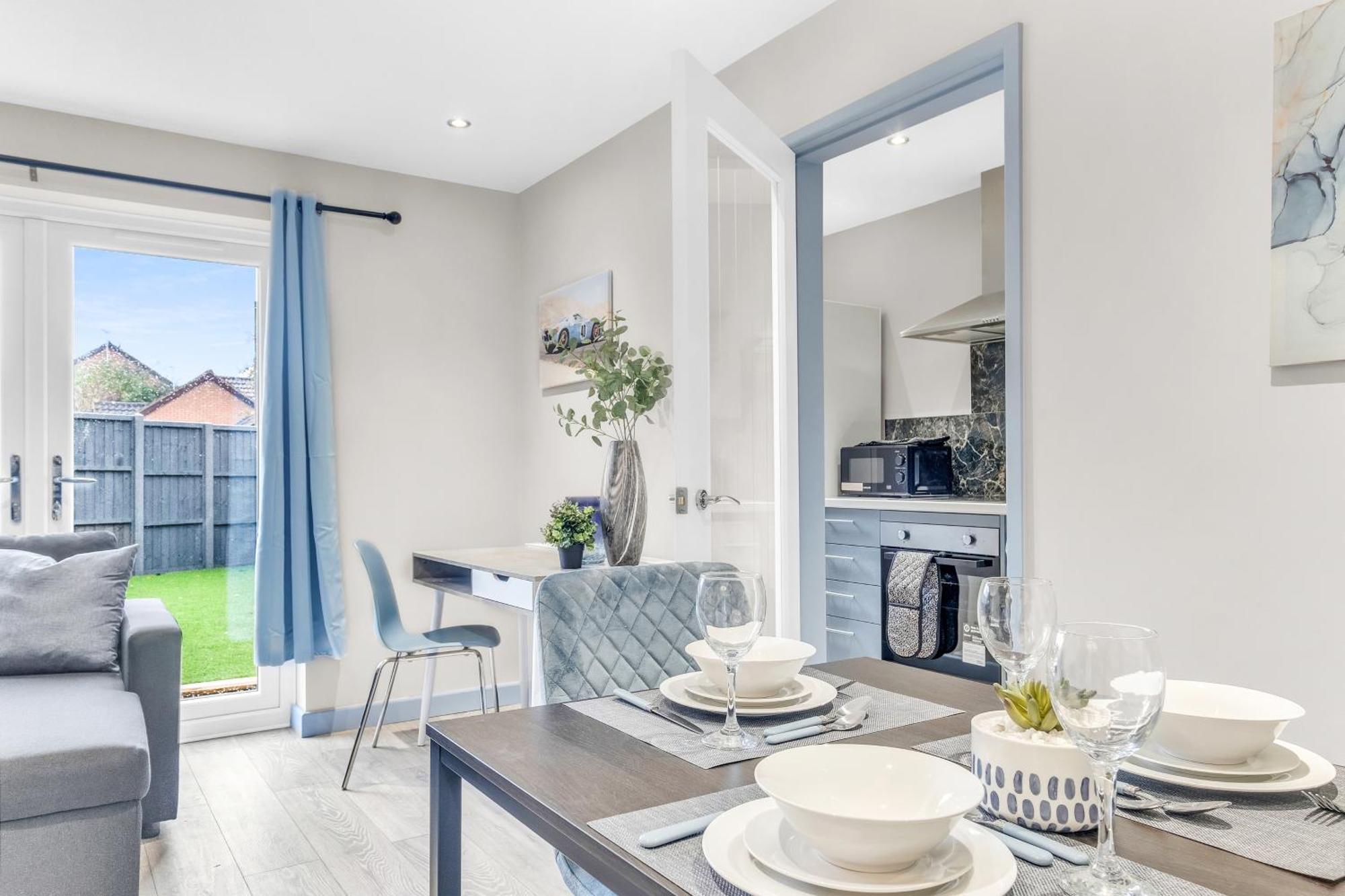 Mk 2-Bedroom Contractor'S Gem, 5 Beds, Sleeps 6, Free Parking Milton Keynes Luaran gambar