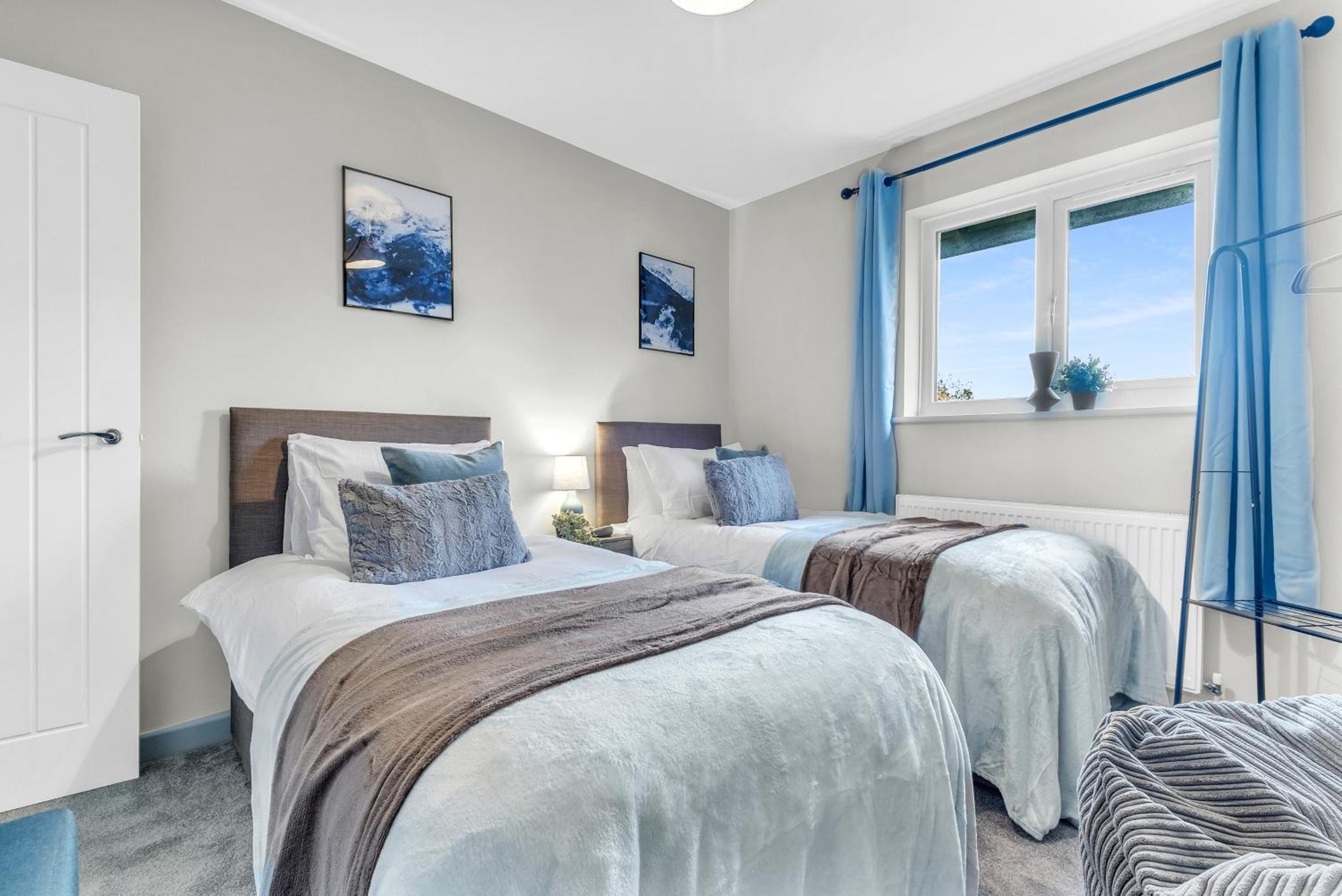 Mk 2-Bedroom Contractor'S Gem, 5 Beds, Sleeps 6, Free Parking Milton Keynes Luaran gambar
